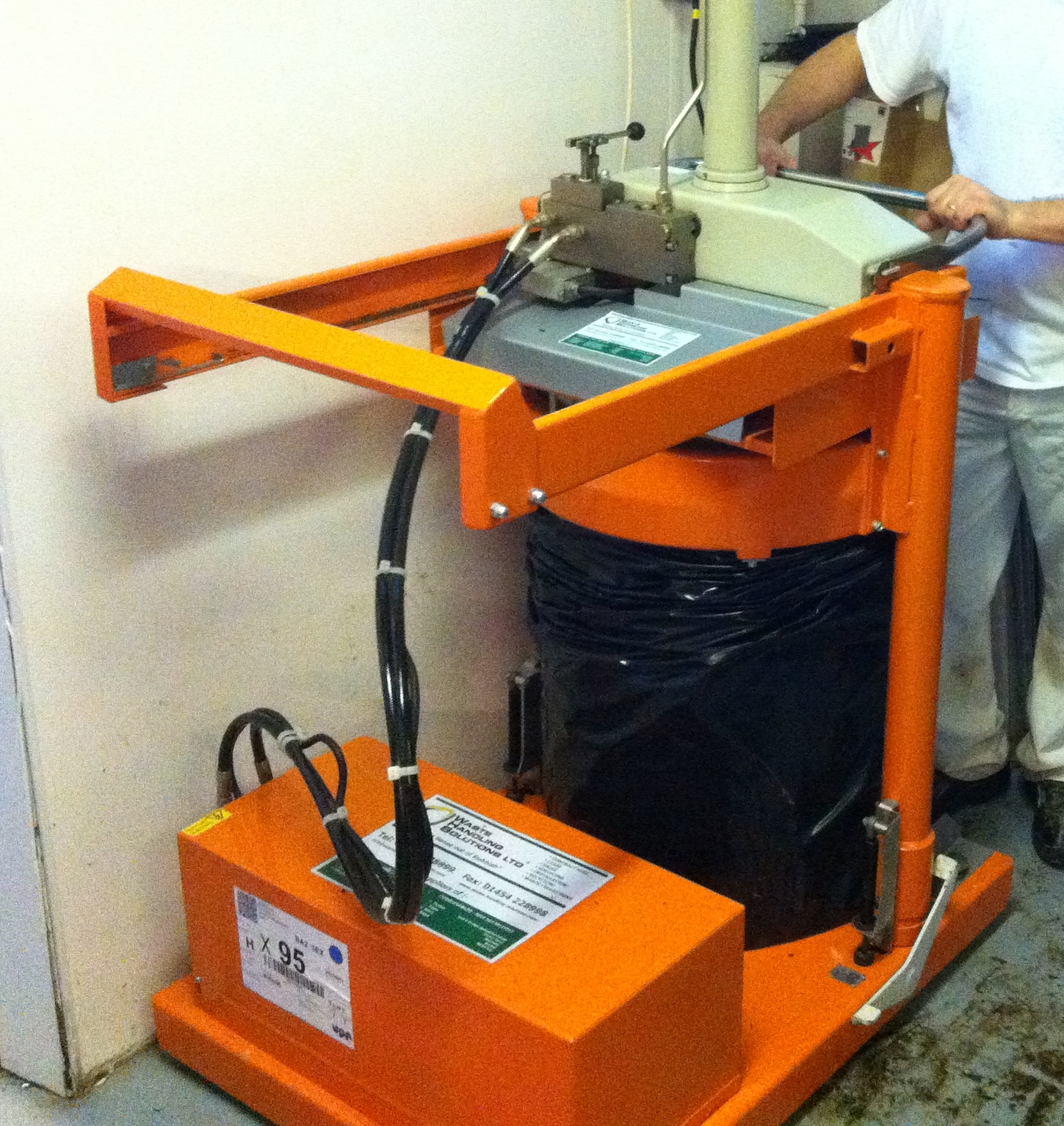 5030 Bagging Compactor